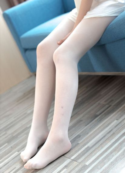 他的舌伸进她的花丛_蓝光在线播放