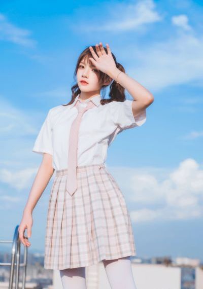 小草自拍偷拍_720免费高清观看
