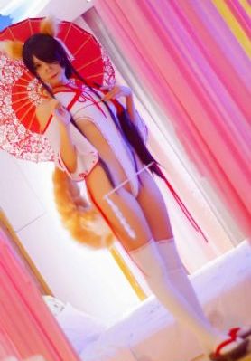 美女胸禁止18以下看_超清高清在线观看